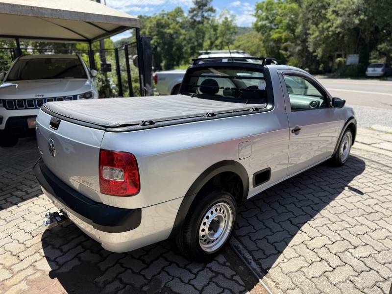 VOLKSWAGEN - SAVEIRO - 2010/2011 - Prata - R$ 36.000,00