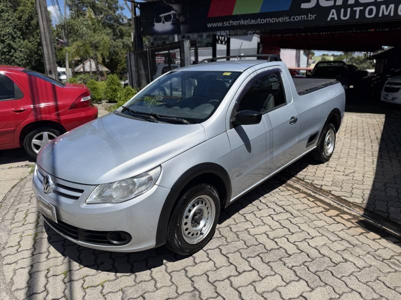 VOLKSWAGEN - SAVEIRO - 2010/2011 - Prata - R$ 36.000,00