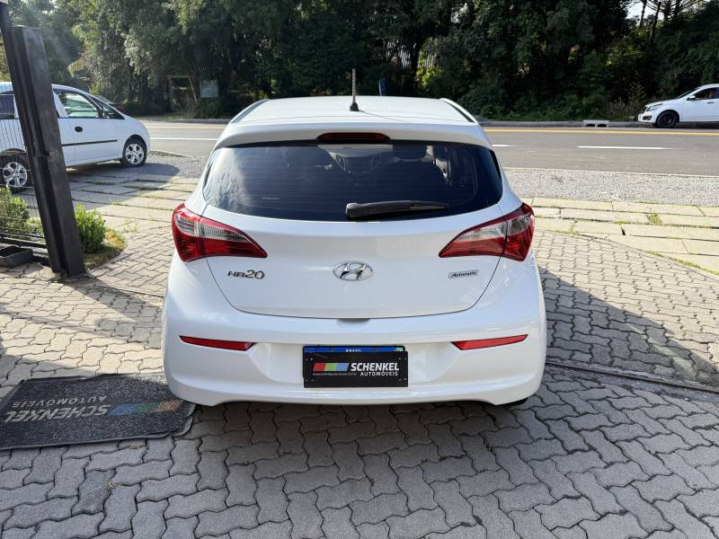 HYUNDAI - HB20 - 2015/2016 - Branca - R$ 60.900,00