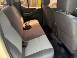 NISSAN - FRONTIER - 2011/2012 - Prata - R$ 87.000,00