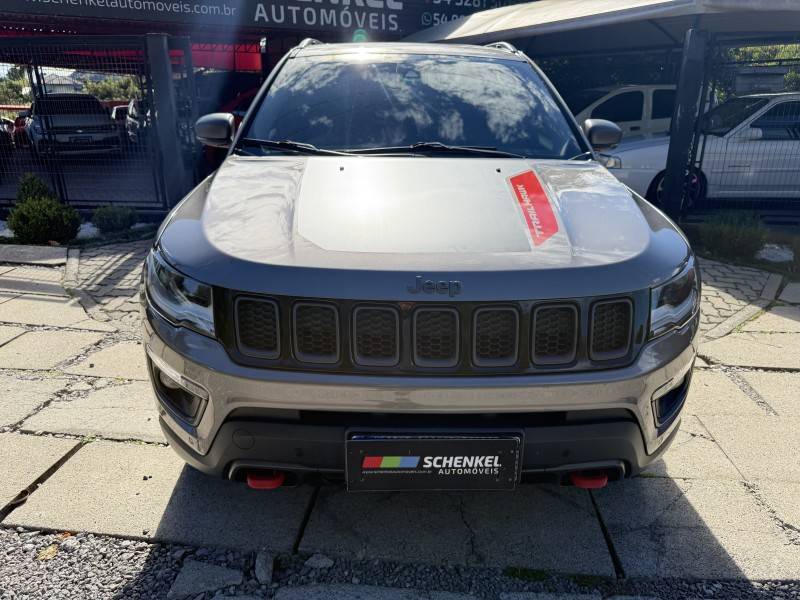 JEEP - COMPASS - 2017/2018 - Cinza - R$ 116.000,00