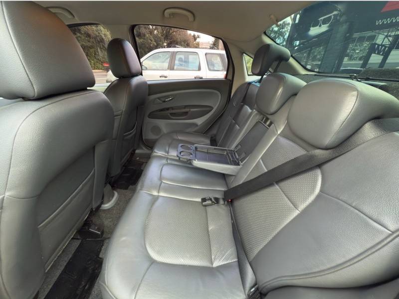 FIAT - LINEA - 2010/2011 - Bege - R$ 29.900,00