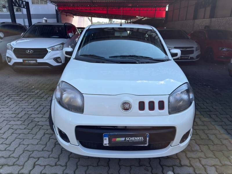 FIAT - UNO - 2012/2013 - Branca - R$ 43.900,00