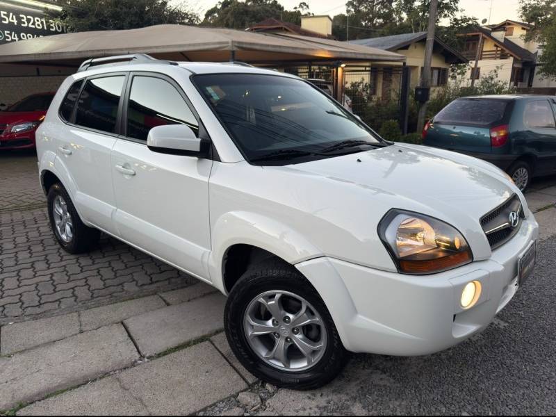 HYUNDAI - TUCSON - 2016/2017 - Branca - R$ 69.800,00