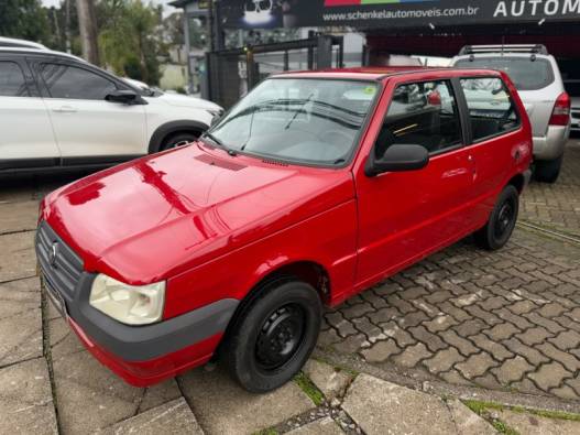 FIAT - UNO - 2010/2011 - Vermelha - R$ 26.900,00