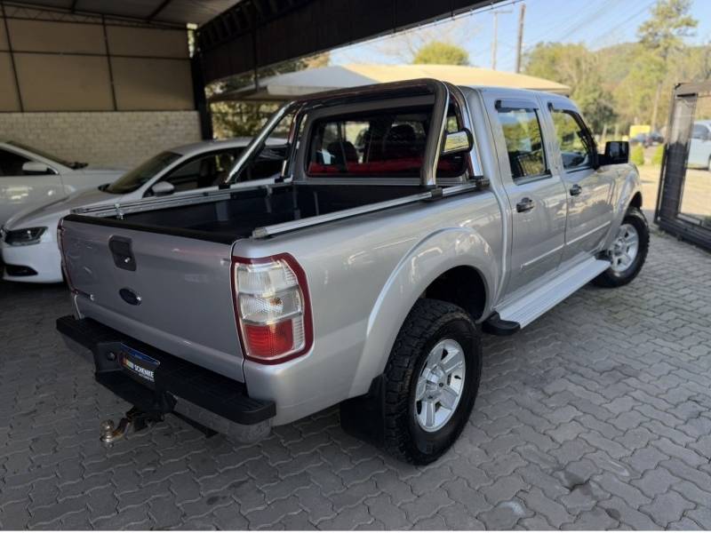 FORD - RANGER - 2010/2011 - Prata - R$ 65.000,00