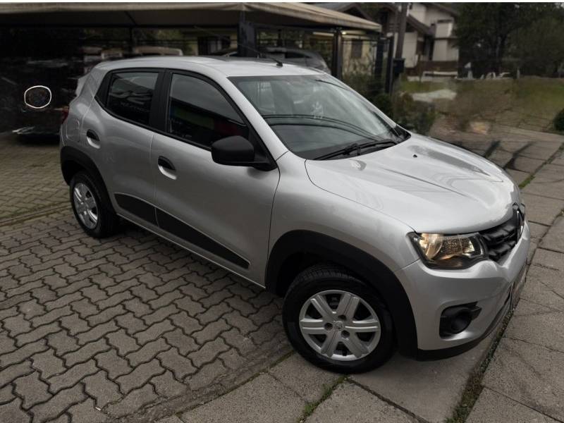 RENAULT - KWID - 2020/2021 - Prata - R$ 48.500,00
