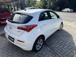 HYUNDAI - HB20 - 2015/2016 - Branca - R$ 60.900,00