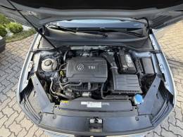 VOLKSWAGEN - PASSAT - 2018/2018 - Prata - R$ 136.000,00
