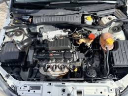 CHEVROLET - MONTANA - 2003/2004 - Prata - R$ 36.000,00