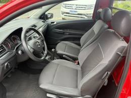 VOLKSWAGEN - SAVEIRO - 2016/2017 - Vermelha - R$ 59.000,00