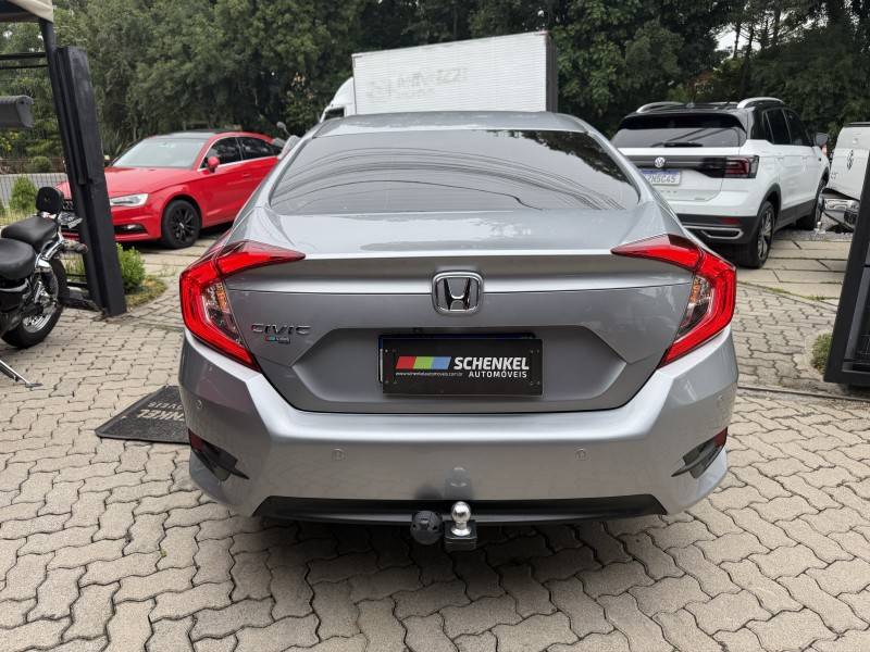 HONDA - CIVIC - 2018/2018 - Prata - R$ 113.000,00