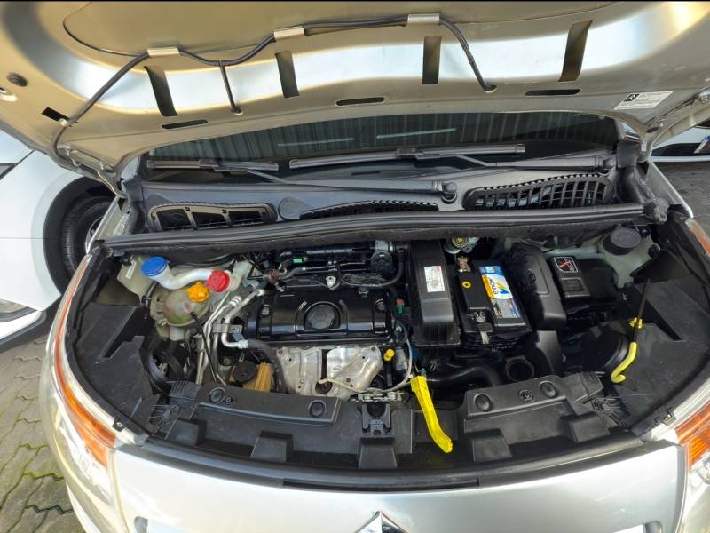 CITROËN - C3 PICASSO - 2012/2013 - Prata - R$ 35.000,00