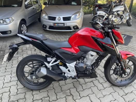 HONDA - CB 300F TWISTER - 2023/2023 - Vermelha - R$ 27.900,00