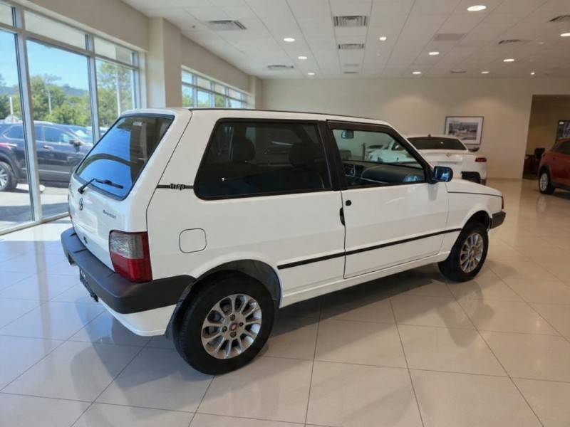 FIAT - UNO - 2009/2010 - Branca - R$ 23.900,00