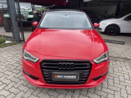 AUDI - A3 - 2015/2016 - Vermelha - R$ 120.000,00