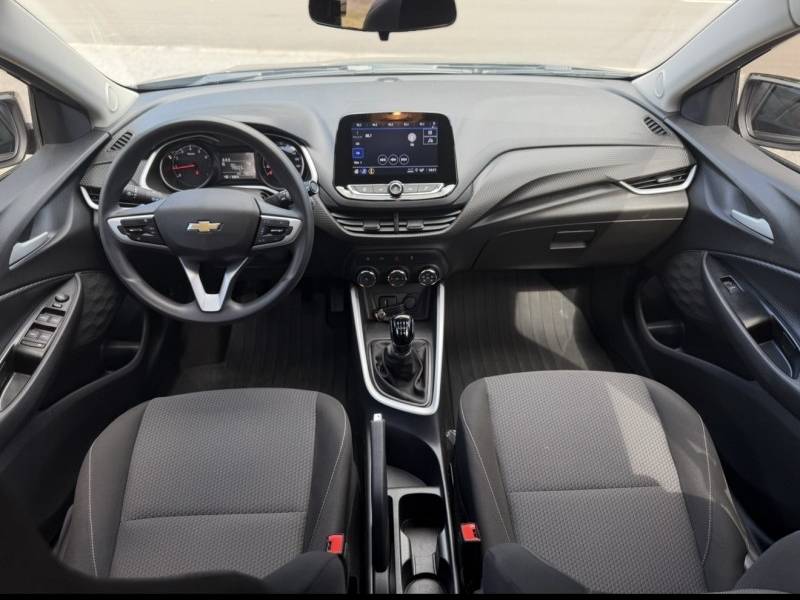 CHEVROLET - ONIX - 2024/2025 - Preta - R$ 86.500,00
