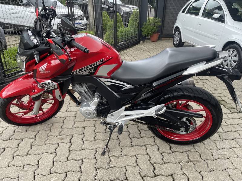 HONDA - CB 250F TWISTER - 2021/2021 - Vermelha - R$ 20.000,00