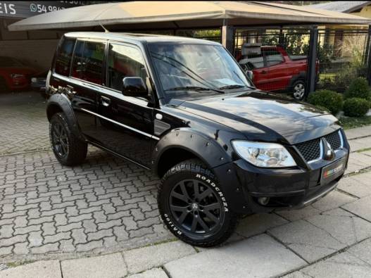 MITSUBISHI - PAJERO TR4 - 2013/2014 - Preta - R$ 61.000,00
