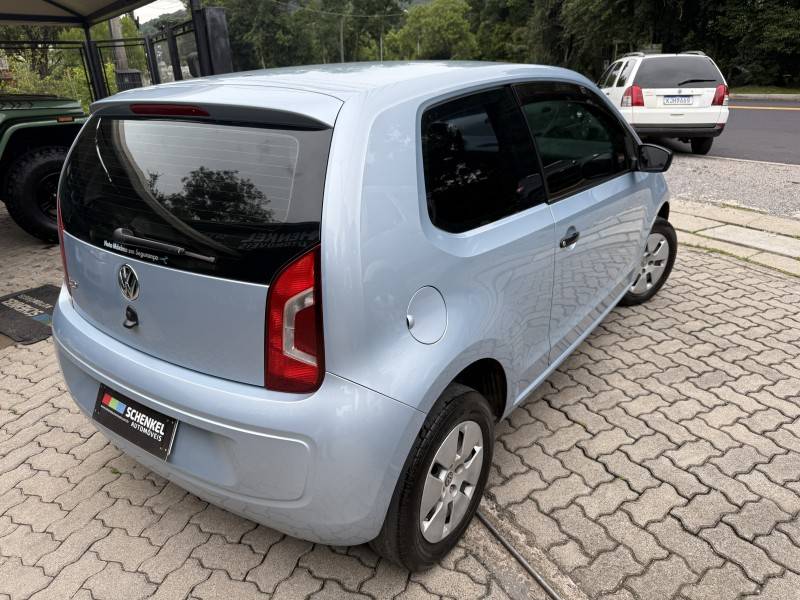 VOLKSWAGEN - UP - 2015/2016 - Prata - R$ 42.000,00