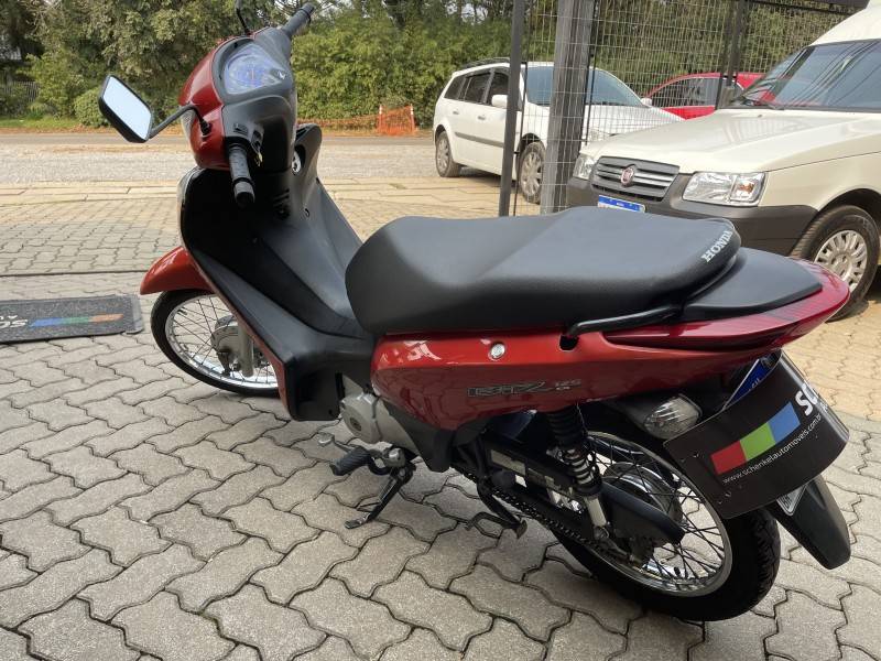 HONDA - BIZ 125 - 2013/2013 - Vermelha - R$ 10.900,00