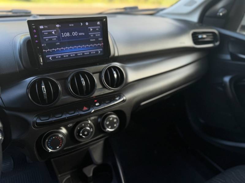 FIAT - CRONOS - 2021/2022 - Prata - R$ 72.800,00