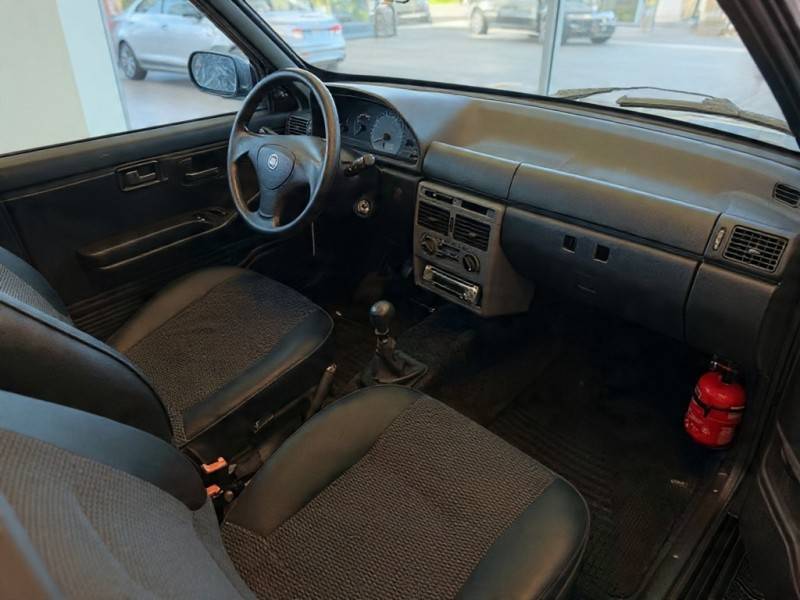 FIAT - UNO - 2009/2010 - Branca - R$ 23.900,00