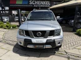 NISSAN - FRONTIER - 2011/2012 - Prata - R$ 87.000,00