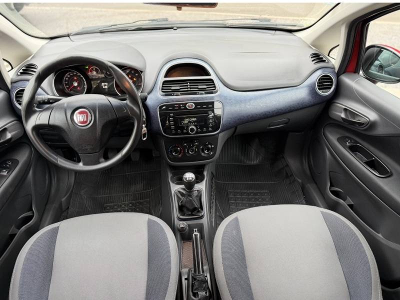 FIAT - PUNTO - 2012/2013 - Vermelha - R$ 39.900,00