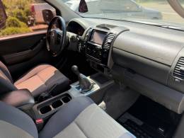 NISSAN - FRONTIER - 2011/2012 - Prata - R$ 87.000,00