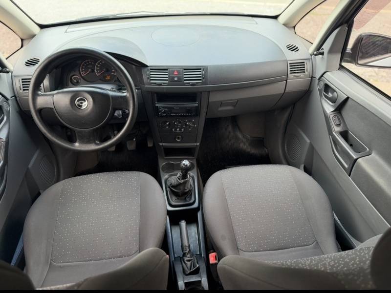 CHEVROLET - MERIVA - 2011/2012 - Prata - R$ 32.000,00