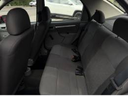 CHEVROLET - PRISMA - 2011/2012 - Vermelha - R$ 34.990,00
