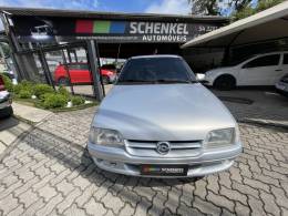 CHEVROLET - KADETT - 1998/1998 - Prata - R$ 49.000,00