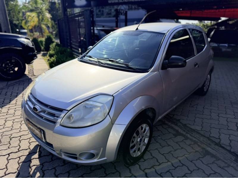 FORD - KA - 2011/2011 - Prata - R$ 21.900,00