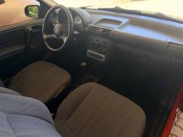 CHEVROLET - CORSA - 1999/2000 - Vermelha - R$ 16.800,00