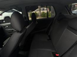 VOLKSWAGEN - FOX - 2014/2015 - Prata - R$ 48.000,00