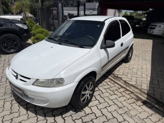 CHEVROLET - CELTA - 2003/2003 - Branca - R$ 17.500,00