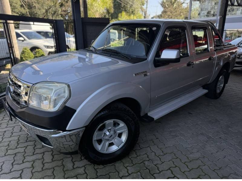 FORD - RANGER - 2010/2011 - Prata - R$ 65.000,00