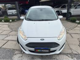 FORD - FIESTA - 2013/2014 - Branca - R$ 45.000,00
