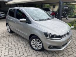 VOLKSWAGEN - FOX - 2014/2015 - Prata - R$ 48.900,00