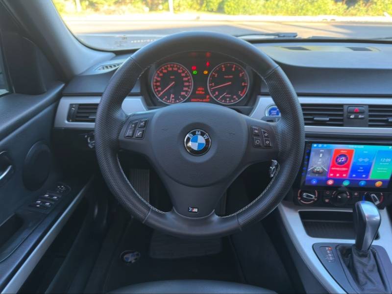 BMW - 318I - 2011/2012 - Branca - R$ 66.000,00