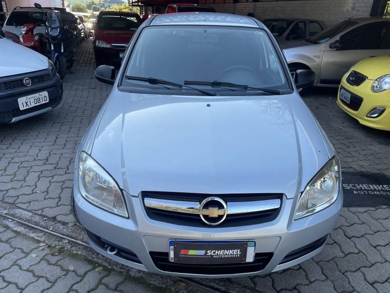 CHEVROLET - PRISMA - 2009/2010 - Prata - R$ 25.900,00