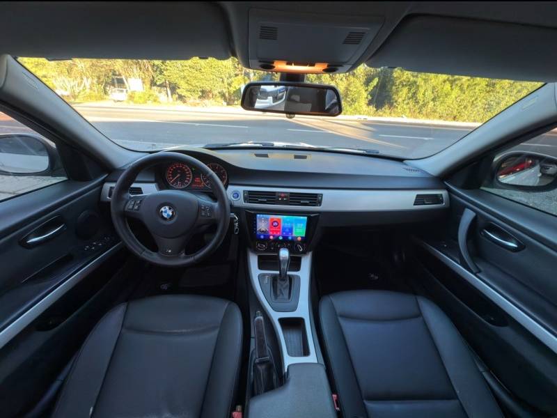 BMW - 318I - 2011/2012 - Branca - R$ 66.000,00