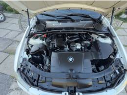 BMW - 318I - 2011/2012 - Branca - R$ 66.000,00