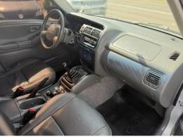 CHEVROLET - TRACKER - 2008/2009 - Prata - R$ 55.000,00