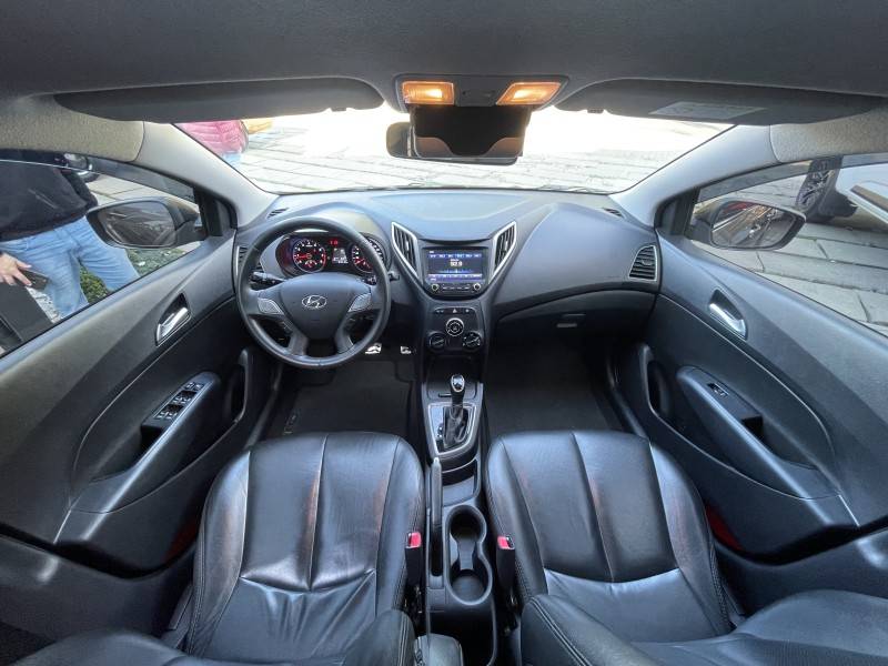 HYUNDAI - HB20X - 2019/2019 - Marrom - R$ 74.900,00