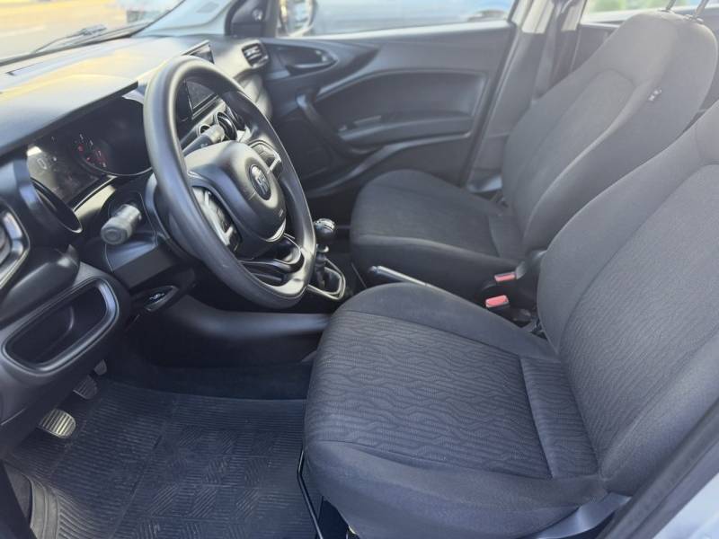 FIAT - CRONOS - 2021/2022 - Prata - R$ 72.800,00