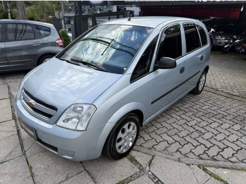 CHEVROLET - MERIVA - 2011/2012 - Prata - R$ 32.000,00